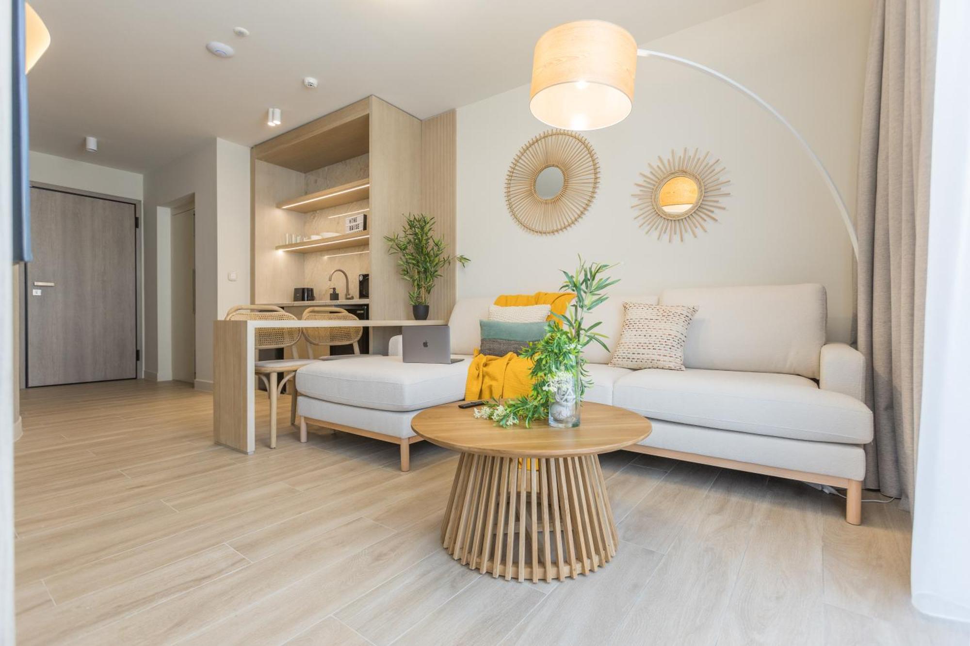 The Mediterranean Suites Piraeus Buitenkant foto
