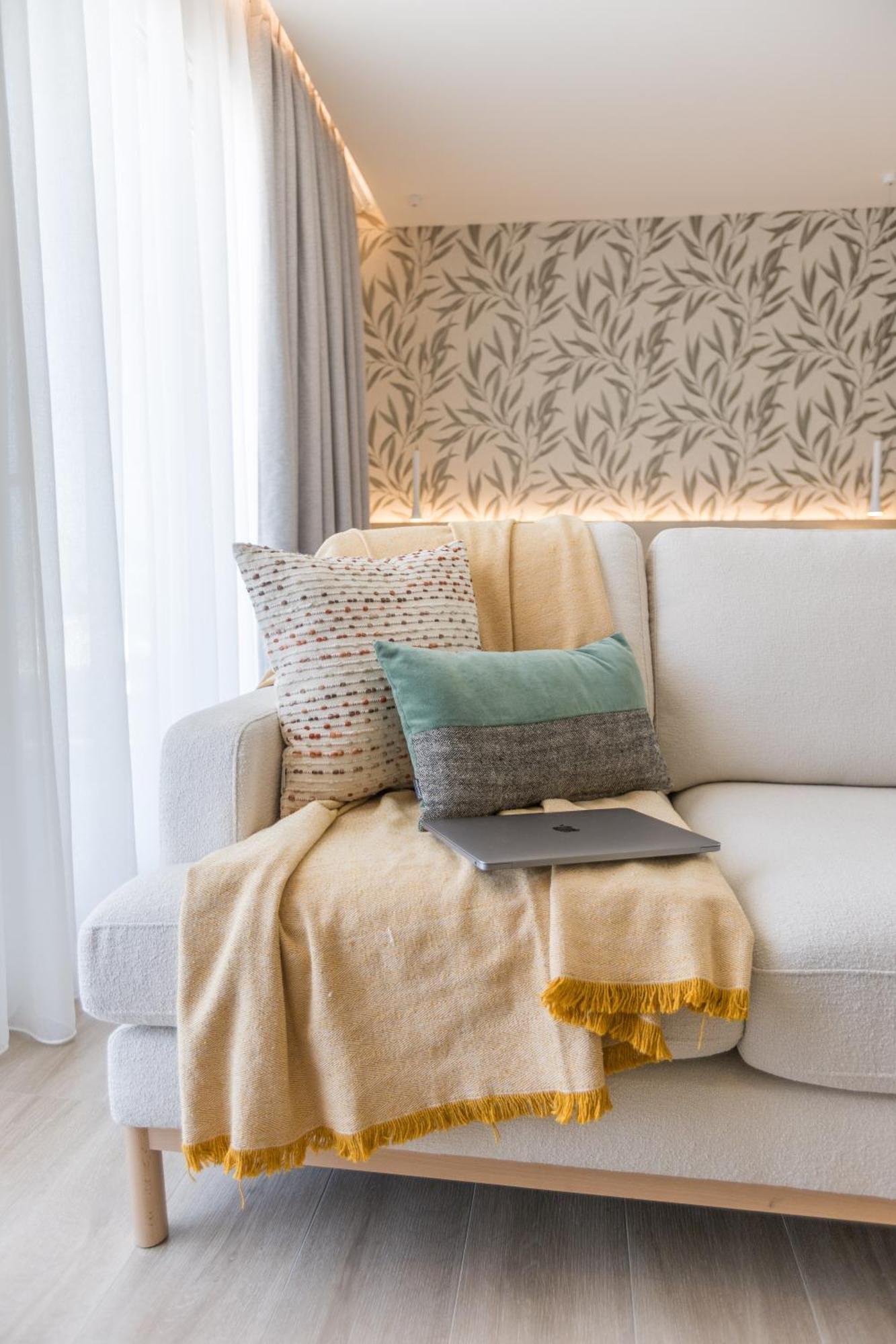 The Mediterranean Suites Piraeus Buitenkant foto