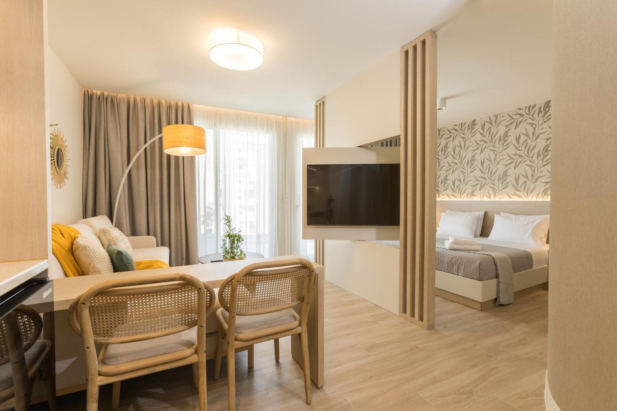 The Mediterranean Suites Piraeus Buitenkant foto