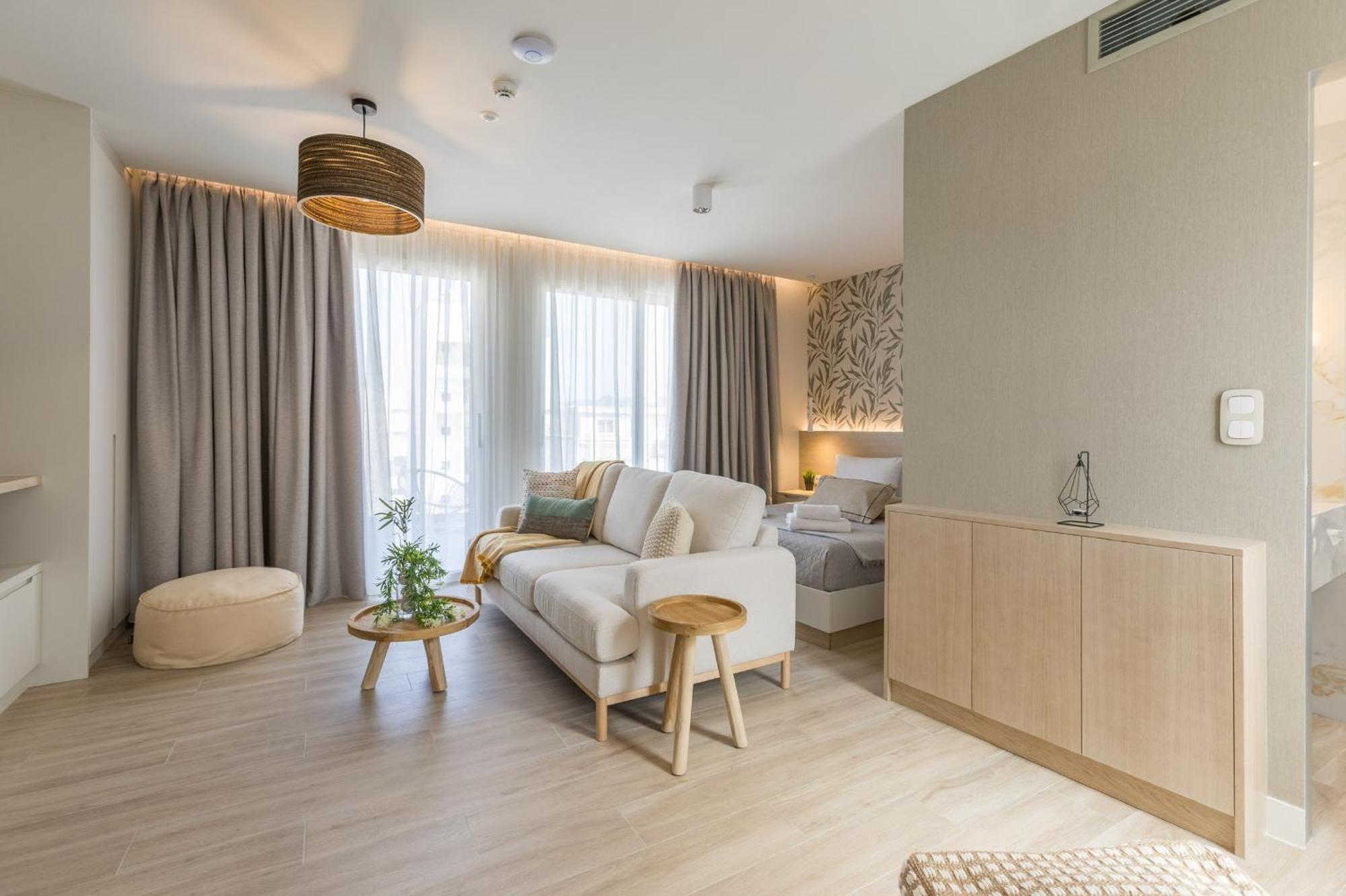 The Mediterranean Suites Piraeus Buitenkant foto